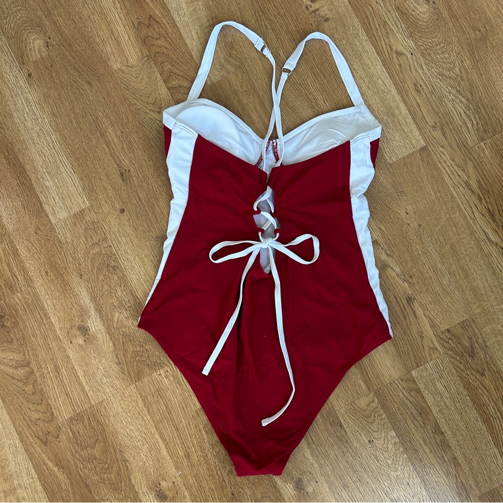 Amazon Women's Red and White Colorblock Criss Cross One-Piece Swimsuit Large - Picture 5 of 9